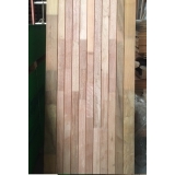 porta maciça de madeira na Vila Prudente